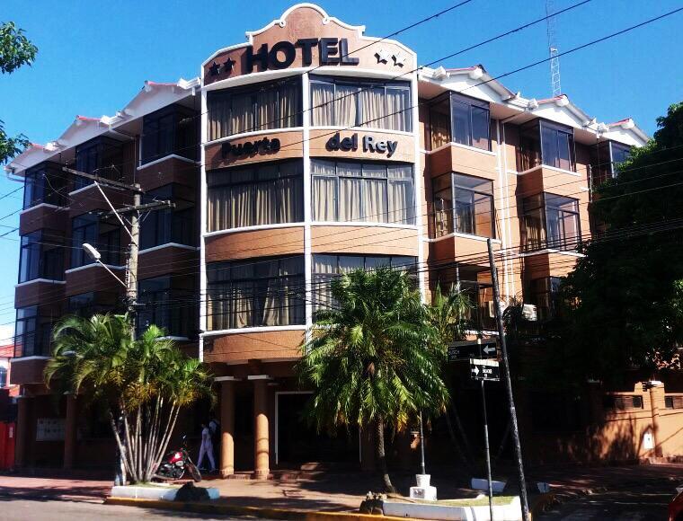 Hotel Puerta Del Rey サンタ・クルス・デ・ラ・シエラ エクステリア 写真