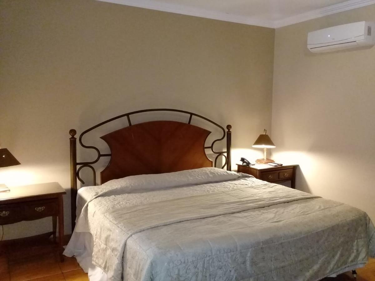 Hotel Puerta Del Rey サンタ・クルス・デ・ラ・シエラ エクステリア 写真